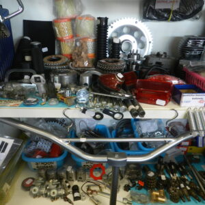 aa náhradní díly Pionýr